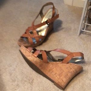 Women’s sandals